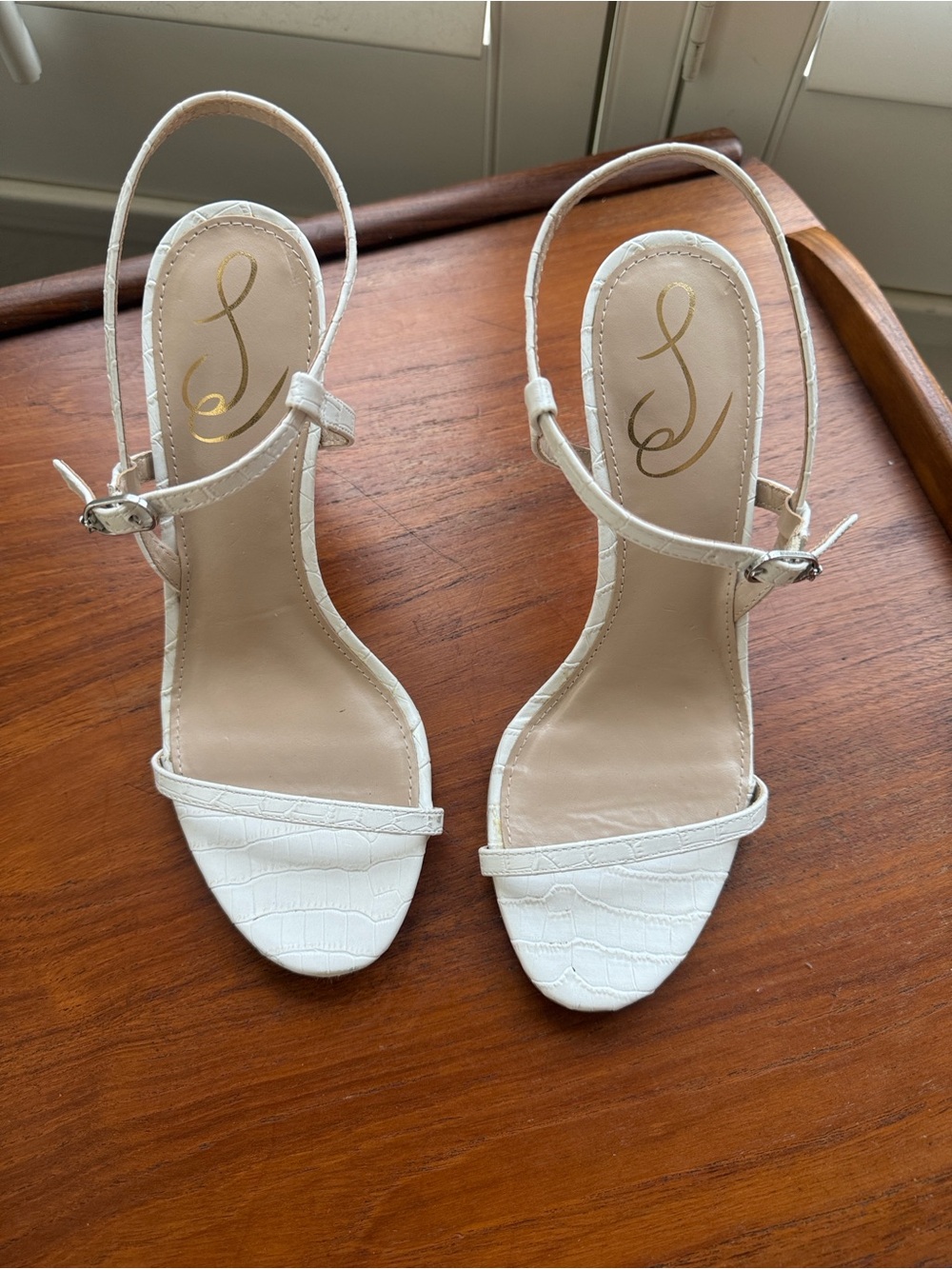 Sam Edelman Doran White Croc
Embossed Ankle Strap Heeled Sandals Size 6